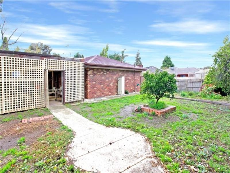 41 Beacon Hills Crescent, Craigieburn VIC 3064