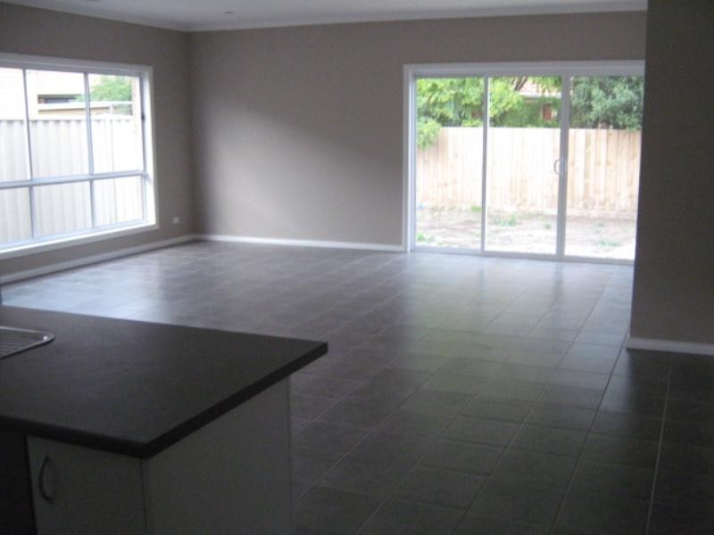 9 Acland Street, Craigieburn VIC 3064