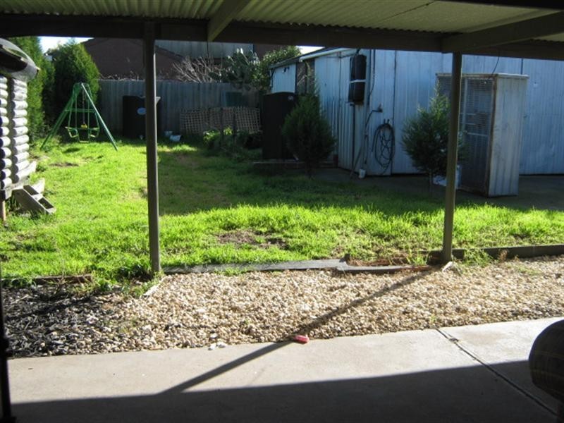 6 Crockett Avenue, Craigieburn VIC 3064