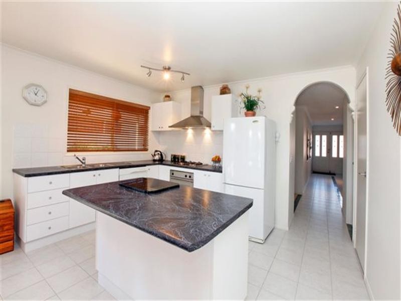 46 Lakes Drive, Craigieburn VIC 3064