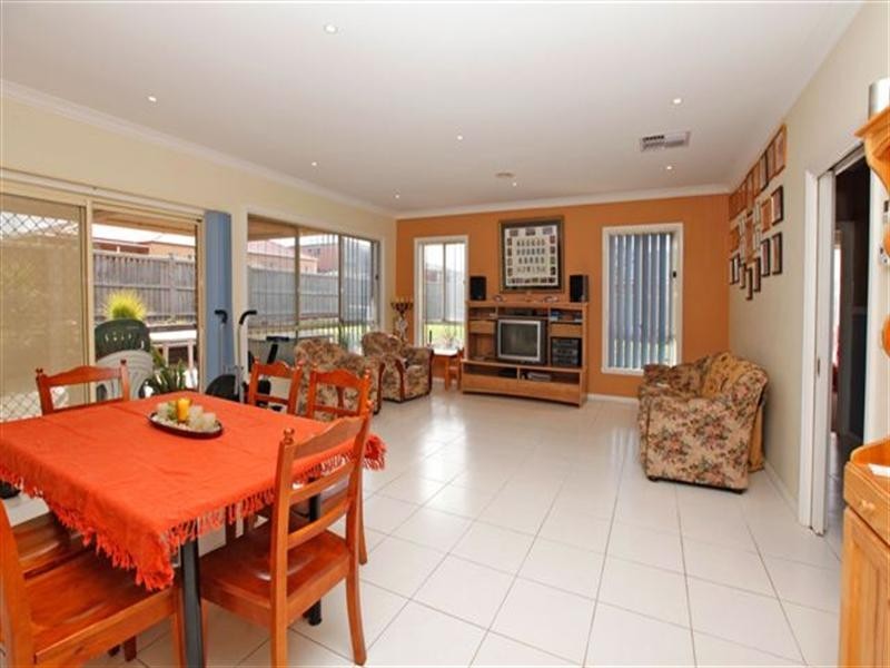 13 Canisby Way, Craigieburn VIC 3064