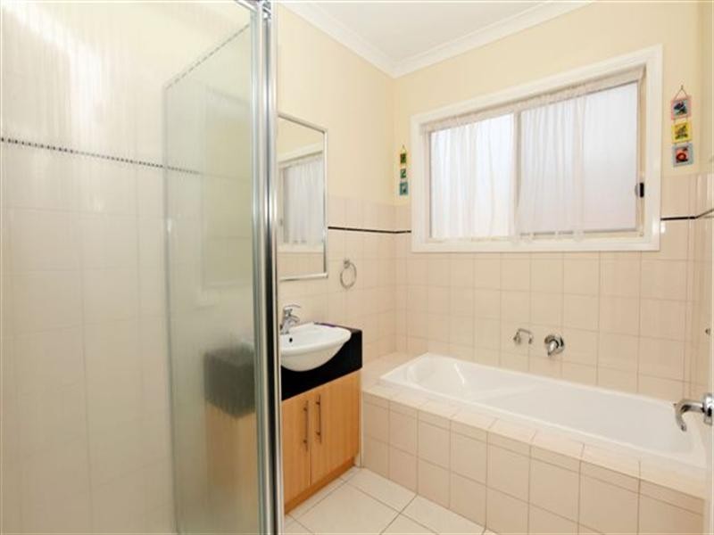 13 Canisby Way, Craigieburn VIC 3064