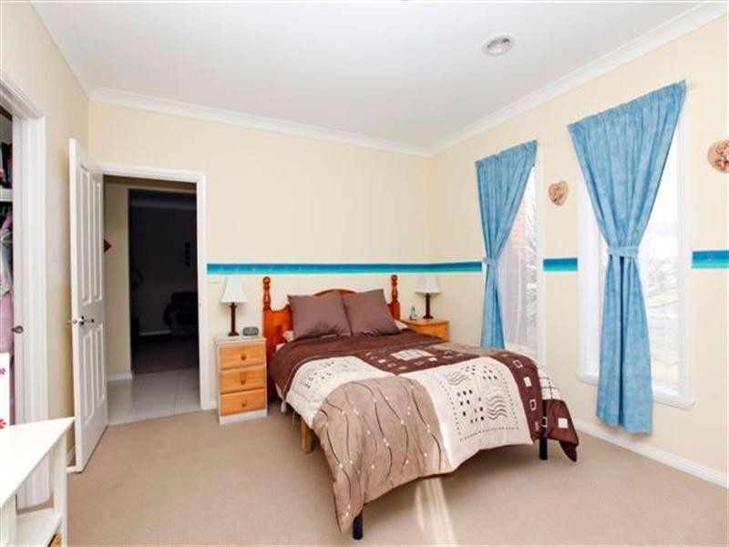 13 Canisby Way, Craigieburn VIC 3064