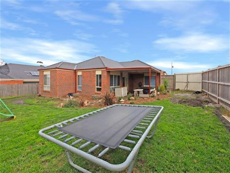 13 Canisby Way, Craigieburn VIC 3064