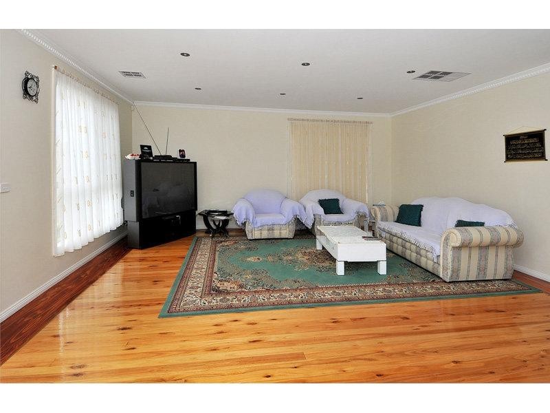 3 Hawthorn Lane, Craigieburn VIC 3064