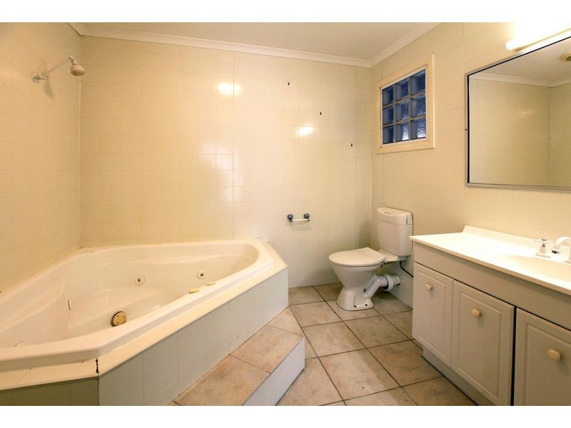 5 Whitley Crescent, Craigieburn VIC 3064