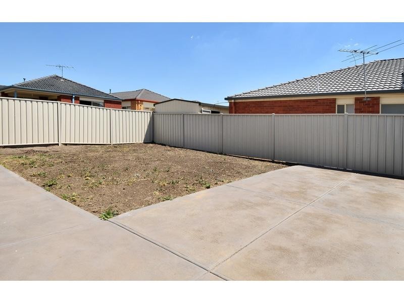 3 Woodbine Close, Craigieburn VIC 3064