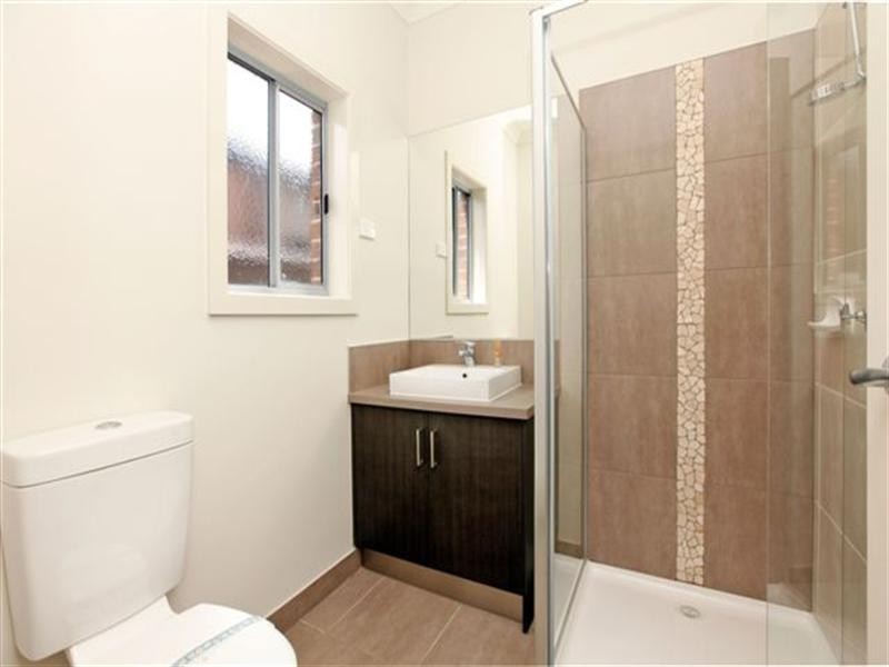 9 Clarendon Street, Craigieburn VIC 3064