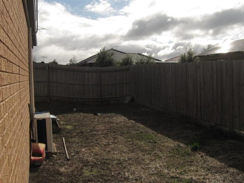 30 Emerald Circuit, Craigieburn VIC 3064