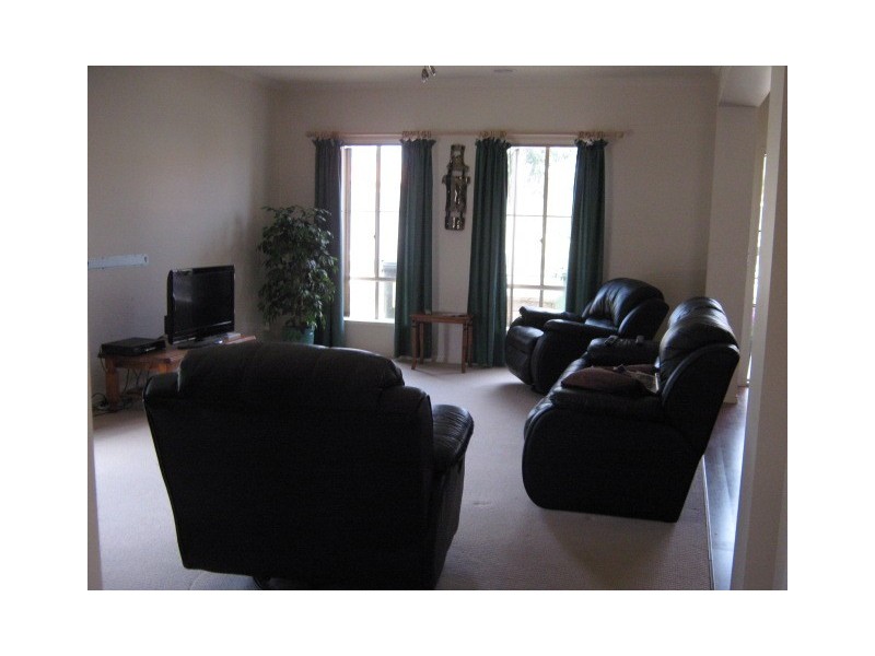 6 The Creek Approach, Craigieburn VIC 3064