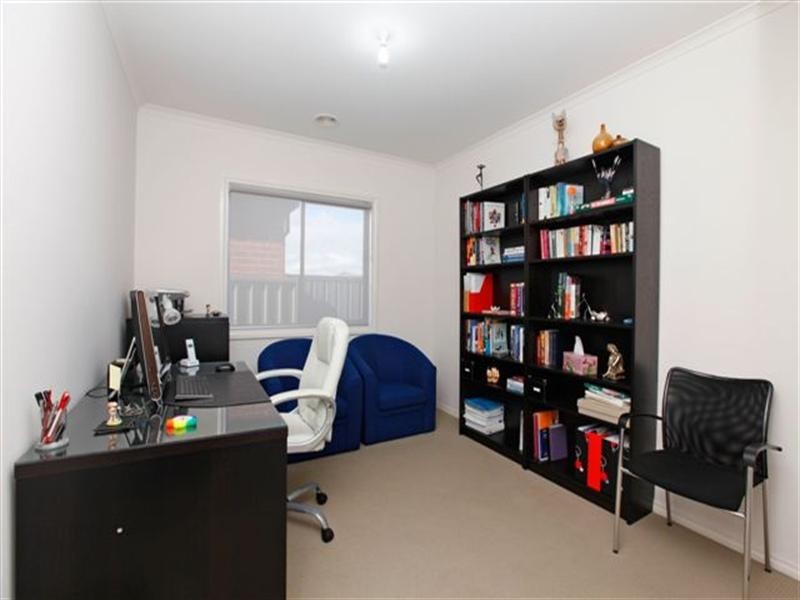 46 Kinglake Crescent, Craigieburn VIC 3064