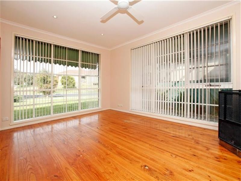 16 Langdon Crescent, Craigieburn VIC 3064