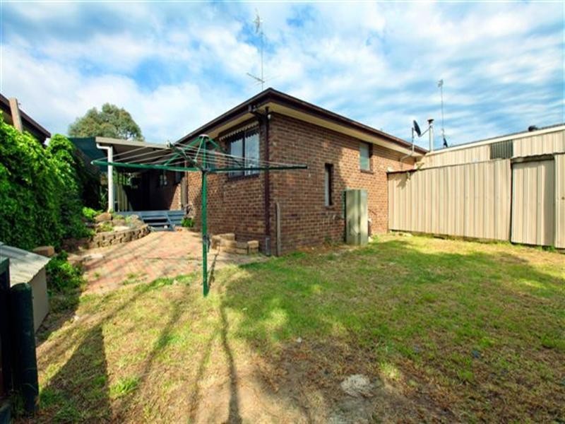 16 Langdon Crescent, Craigieburn VIC 3064