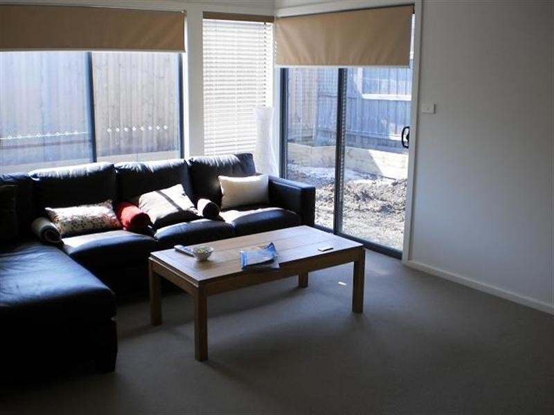 39 HOXTON Crescent, Craigieburn VIC 3064