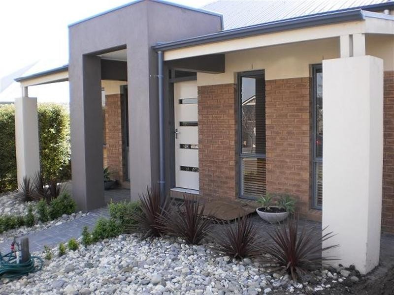 39 HOXTON Crescent, Craigieburn VIC 3064