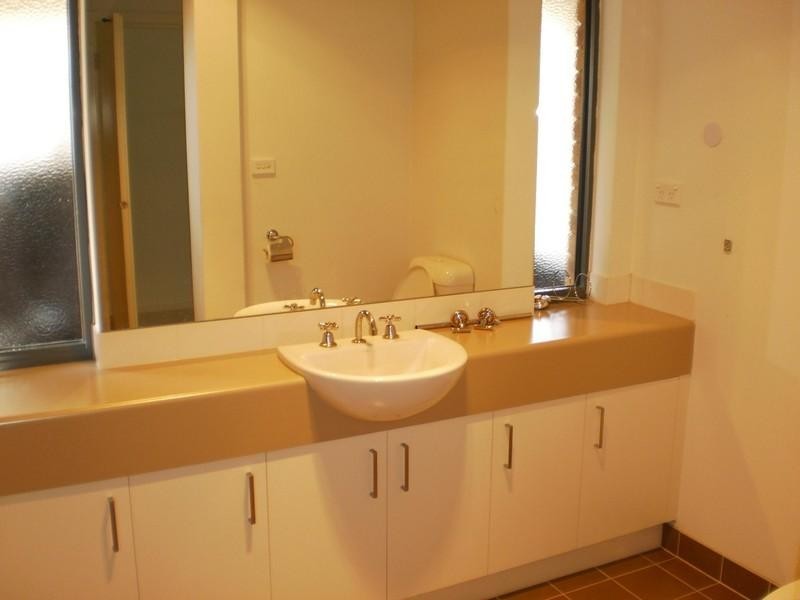 39 HOXTON Crescent, Craigieburn VIC 3064