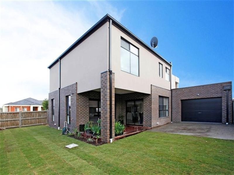 25 Bellfield Drive, Craigieburn VIC 3064