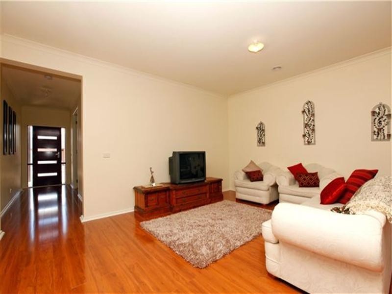 45 Somersby Road, Craigieburn VIC 3064