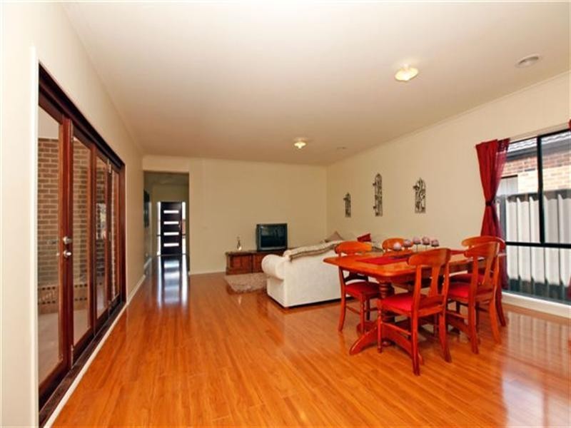 45 Somersby Road, Craigieburn VIC 3064