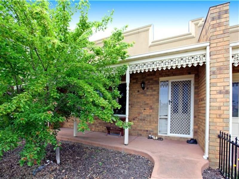 25 Grenville Terrace, Roxburgh Park VIC 3064