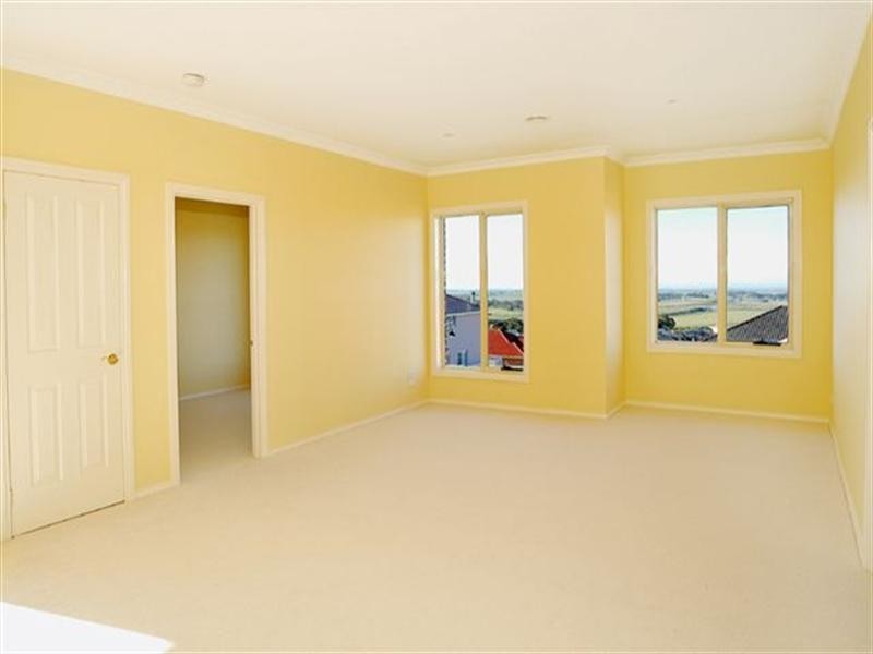 42 Excelsior Heights, Craigieburn VIC 3064