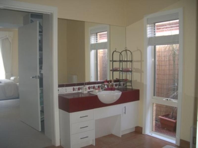 17 Moir Drive, Roxburgh Park VIC 3064