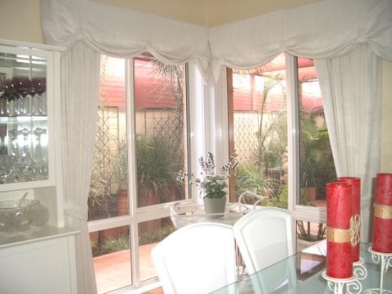 17 Moir Drive, Roxburgh Park VIC 3064