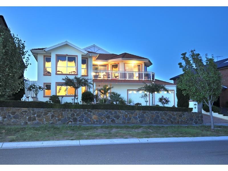 18 Excelsior Heights, Craigieburn VIC 3064