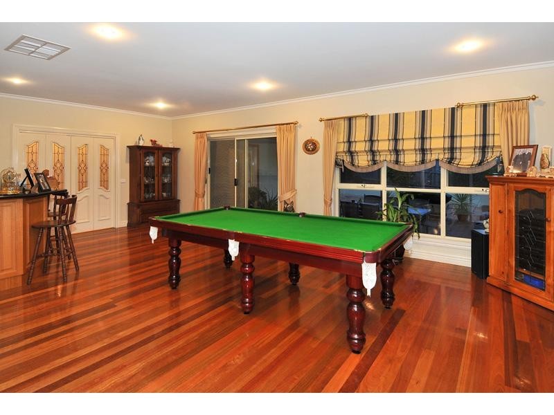 18 Excelsior Heights, Craigieburn VIC 3064