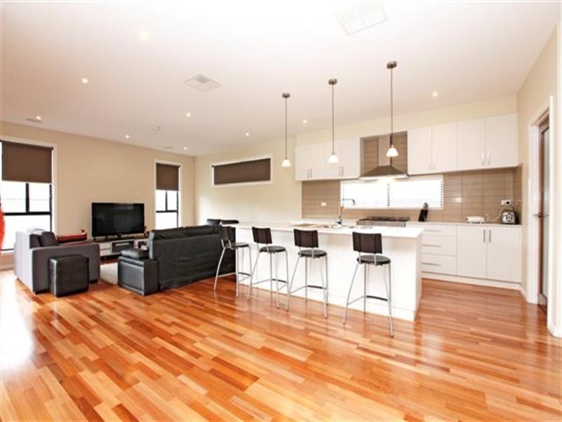 25 Bellfield Drive, Craigieburn VIC 3064