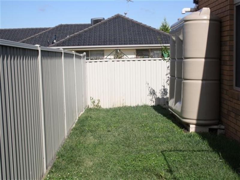 13 Burrora Way, Craigieburn VIC 3064