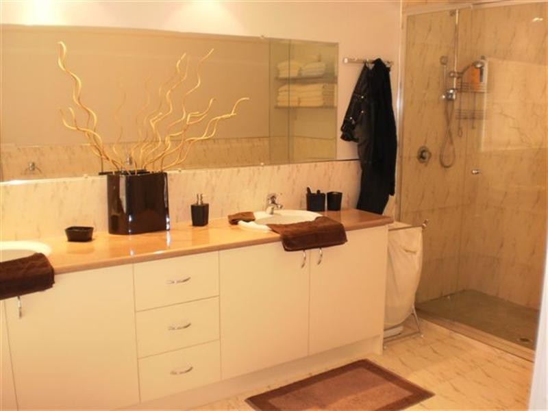 35 Excelsior Heights, Craigieburn VIC 3064