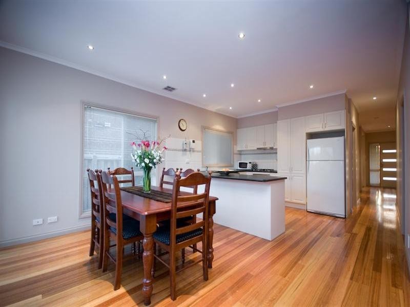 29 Troward Harvey Way, Craigieburn VIC 3064