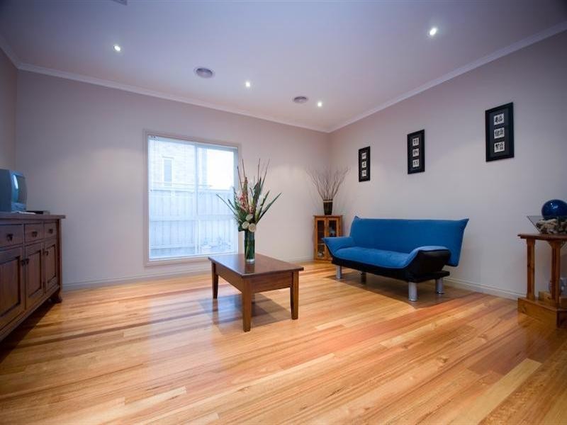 29 Troward Harvey Way, Craigieburn VIC 3064