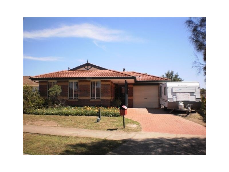 22 Yarcombe Crescent, Craigieburn VIC 3064