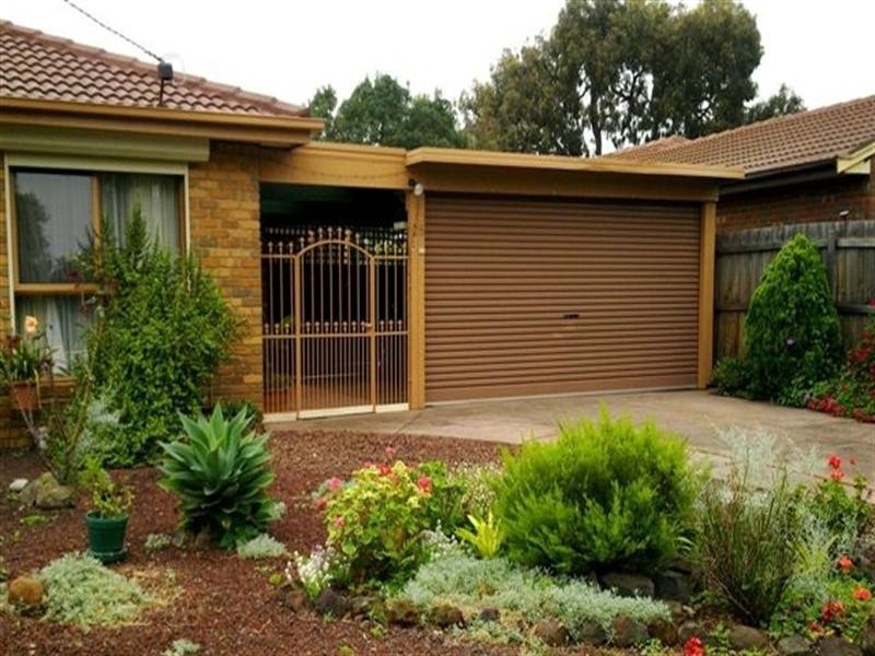 25 Mitford Crescent, Craigieburn VIC 3064