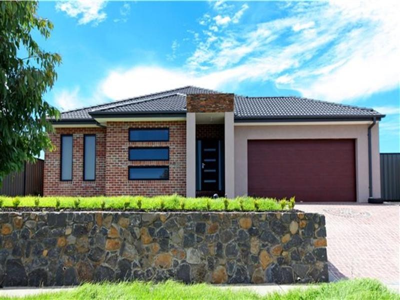 11 Conservation Drive, Craigieburn VIC 3064