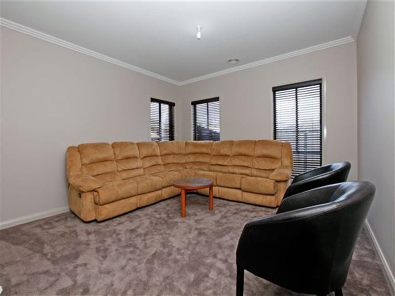 11 Conservation Drive, Craigieburn VIC 3064