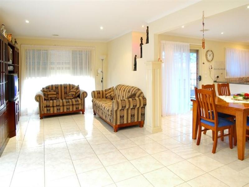 38 Broadway Street, Roxburgh Park VIC 3064