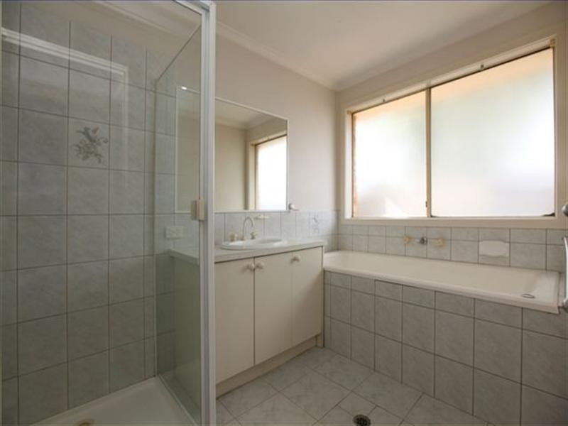 31 Exmouth Road, Craigieburn VIC 3064