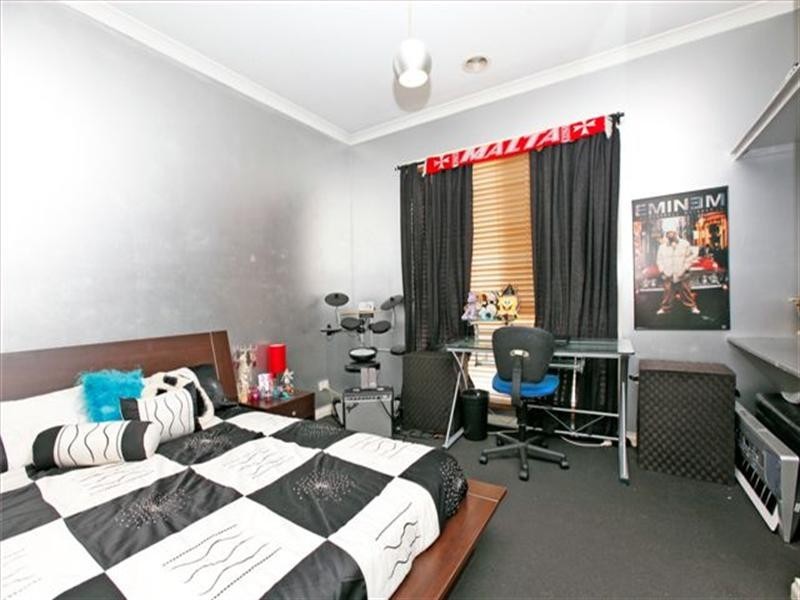 111 Royal Terrace, Craigieburn VIC 3064