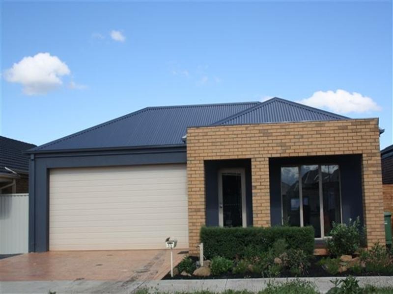 13 Burrora Way, Craigieburn VIC 3064