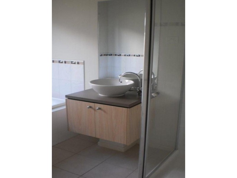 13 Burrora Way, Craigieburn VIC 3064