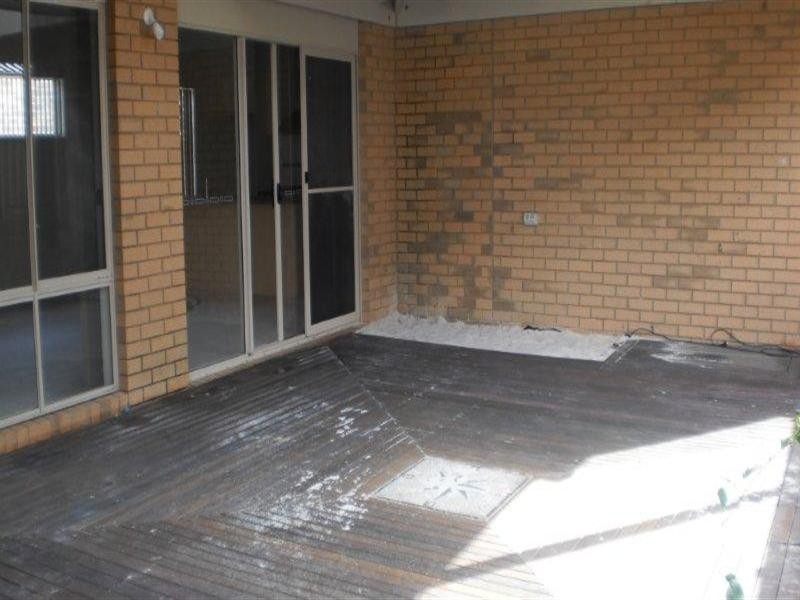 13 Burrora Way, Craigieburn VIC 3064