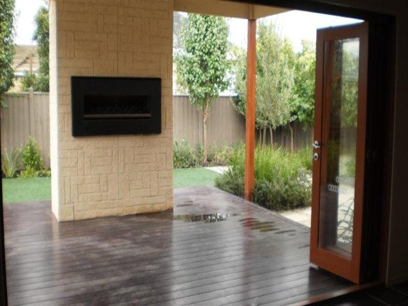 10 Madison Street, Craigieburn VIC 3064