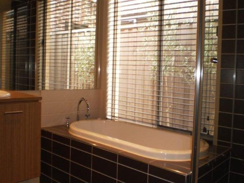 10 Madison Street, Craigieburn VIC 3064