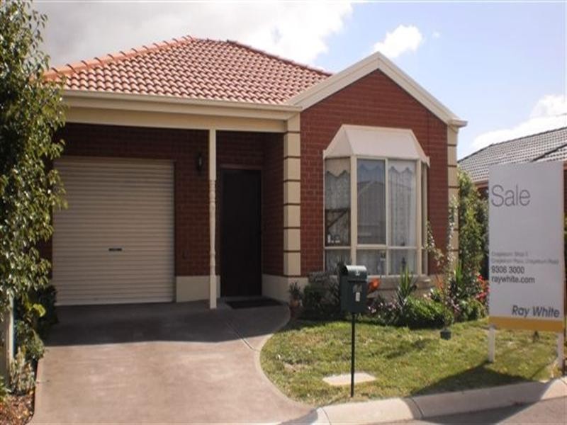 3 Branchilly Drive, Roxburgh Park VIC 3064