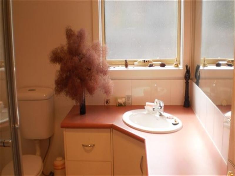 3 Branchilly Drive, Roxburgh Park VIC 3064