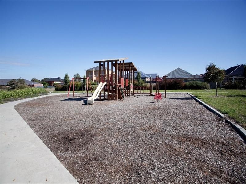 21 Elsternwick Way, Craigieburn VIC 3064