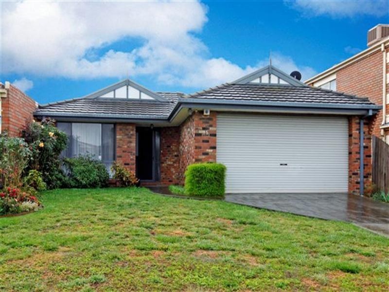 15 Moody Court, Roxburgh Park VIC 3064